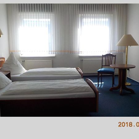 Porsche Hotel Волфсбург Екстериор снимка